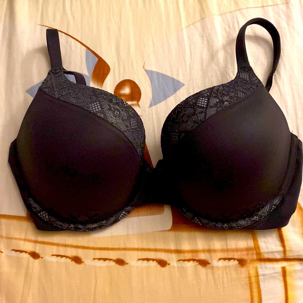 Victoria’s Secret Padded Perfect Shape Bra